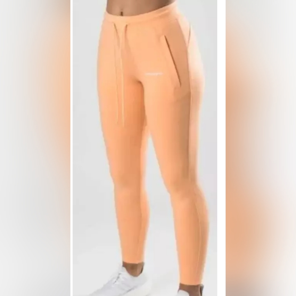 NWOT ALPHALETE Women's Essential Core Jogger ORANGE FROST size M